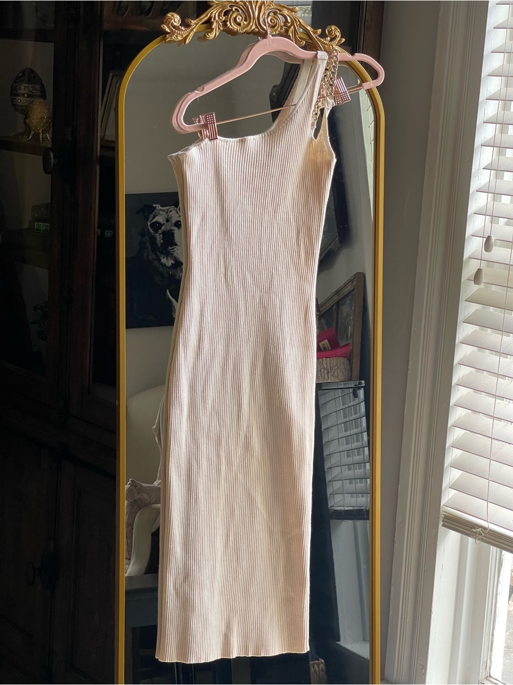 4th + Reckless Beige One-Shoulder Ribbed Knit Midi Dress Gold chain detail TALL